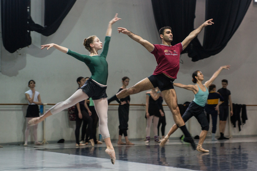 24739843772_4383436100_b (2)